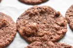 Chokolade cookies med nødder - den bedste opskrift