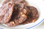 Chokolade cookies med nødder - den bedste opskrift