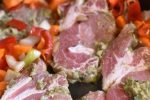 Koteletter med pasta og tomat - one pot i ovn