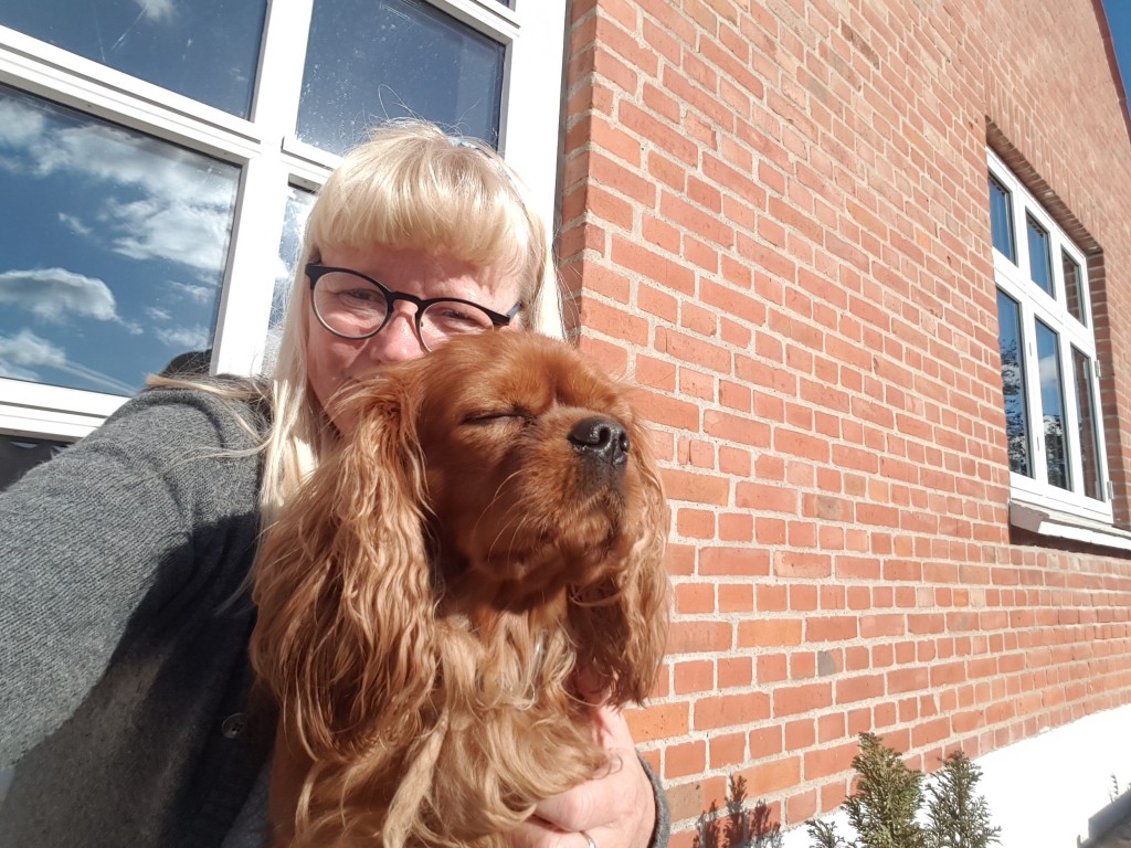 Gitter springer ud som radiostar