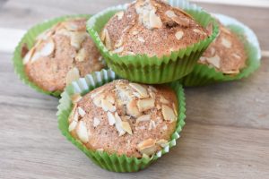 Muffins med æbler og kanel - nem opskrift