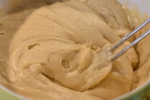 Æblebradepandekage med kanel & marcipan