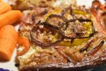 Pizza - nem, sprød og lækker med rugmel, løg og bacon