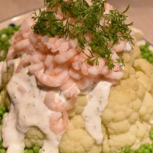 Maskeret blomkål - med æg, rejer og dilddressing