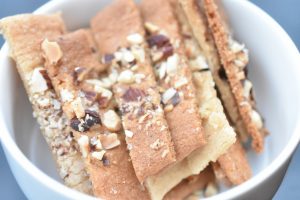 DSC_0113 • nogetiovnen.dk Karamel småkager med Amaretto mandel likør