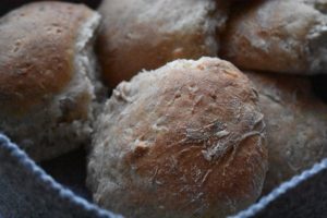 DSC_0217 • nogetiovnen.dk Boller og franskbrød af risalamande rester