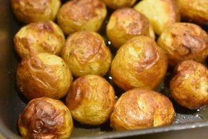 DSC_0222 • nogetiovnen.dk Små ovnbagte kartofler med kryddersalt - lækre og sprøde