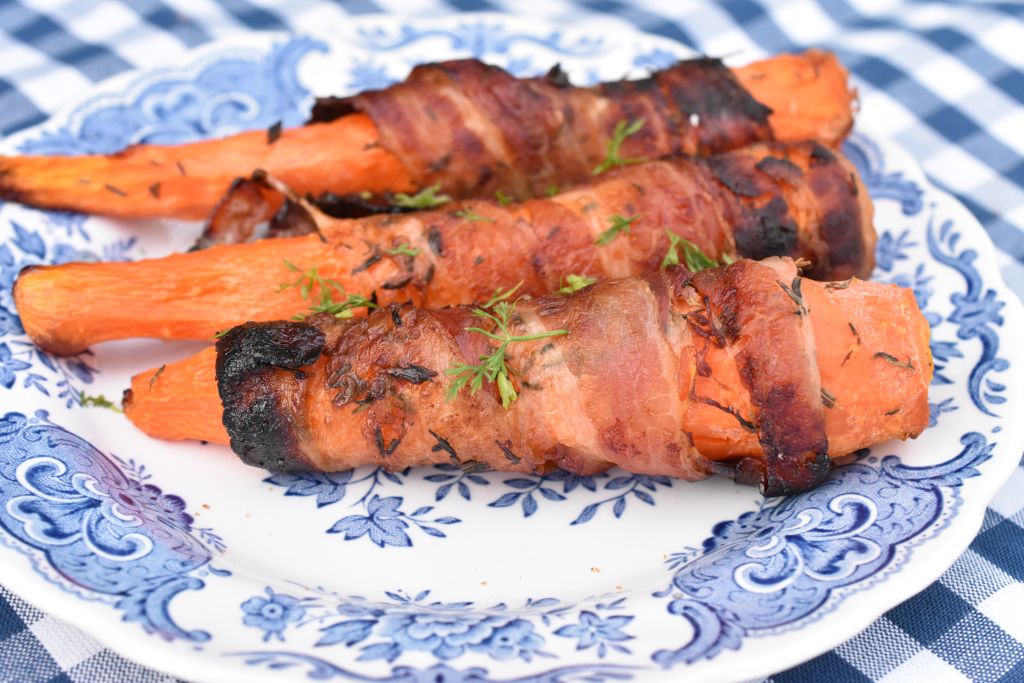 DSC_2459 • nogetiovnen.dk Gulerødder med bacon & honning bagt i ovn