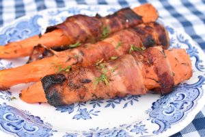 DSC_2460 • nogetiovnen.dk Gulerødder med bacon & honning bagt i ovn