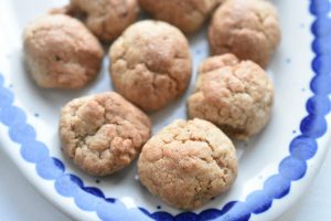 Pebernødder - nem og lækker opskrift på den populære julesmåkage