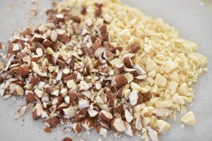 Karamelkager med mandler, chokolade & salt