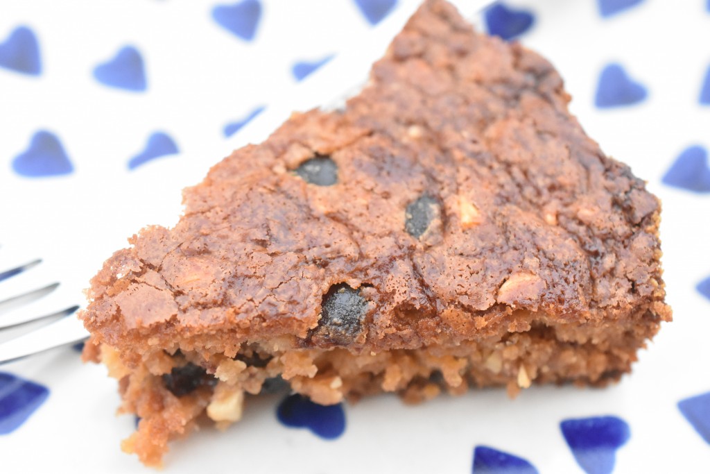 Hvid chokoladekage med kirsebær - blondie med Amarena