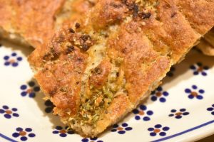 DSC_0306 • nogetiovnenstaging.com Hvidløgsbrød med rugmel - groft hvidløgsbrød