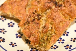 DSC_0310 • nogetiovnenstaging.com Hvidløgsbrød med rugmel - groft hvidløgsbrød
