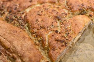 DSC_0313 • nogetiovnenstaging.com Hvidløgsbrød med rugmel - groft hvidløgsbrød