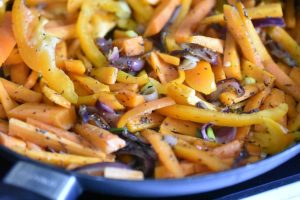 Stegte grøntsager med honning - nem opskrift