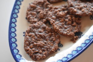 Havregrynskager med chokolade nem opskrift