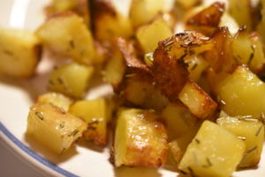 Kartoffeltern i ovn - kartofler med rosmarin 