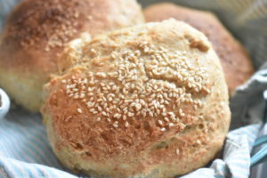 Burgerboller - den bedste opskrift på bløde, grove burgerboller