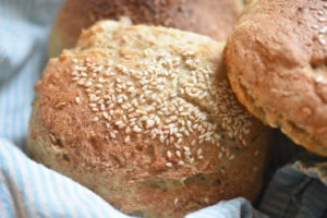 Burgerboller - den bedste opskrift på bløde, grove burgerboller