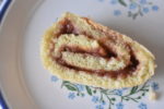 Hjemmelavet roulade med syltetøj - en nem og lækker kage