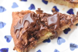 Kanelsnegle kage uden gær - nem og lækker svampet kanelkage 