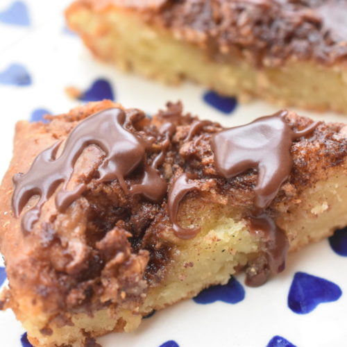 Kanelsnegle kage uden gær - nem og lækker svampet kanelkage