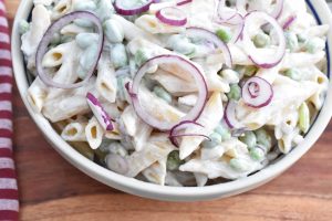 Pastasalat med edamamebønner - opskrift