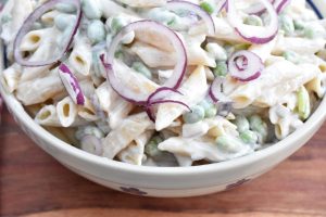 Pastasalat med edamamebønner - opskrift