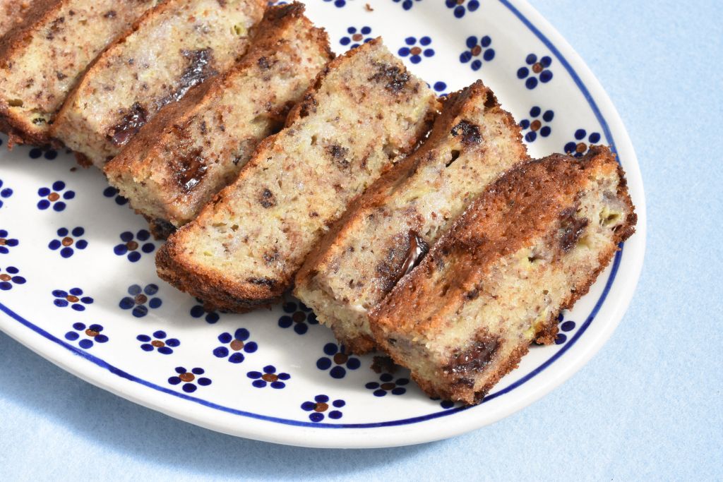 Svampet banankage med chokolade - nem lækker opskrift