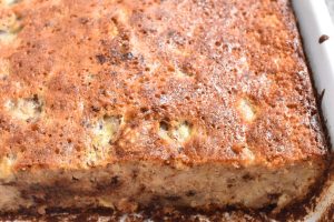 Svampet banankage med chokolade - nem lækker opskrift 