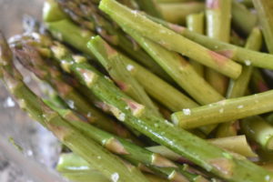 Grønne asparges i mikroovn - nem opskrift