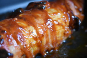 Glaseret svinemørbrad med bacon og honning marinade