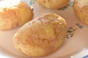 Bagekartofler - bagte kartofler i mikroovn