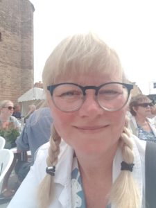 2019-07-20 14.35.20 • nogetiovnen.dk Hvorfor læser du med på bloggen?