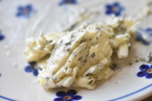 Hvidløgsbrød med ost - nem opskrift