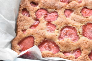 Makronkage - kage med jordbær og makroner