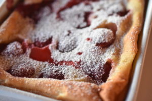 DSC_2182 • nogetiovnen.dk Clafoutis opskrift med jordbær - jordbærkage