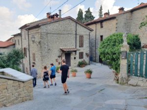 Quota -  den smukke bjerglandsby i Toscana