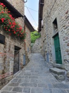 Quota -  den smukke bjerglandsby i Toscana