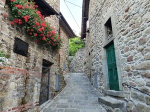 Quota -  den smukke bjerglandsby i Toscana