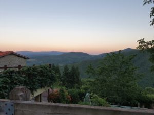 Quota -  den smukke bjerglandsby i Toscana