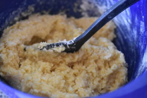 Jordbærkage med kokos - nem crumble opskrift