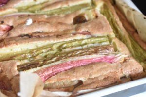 Dessertkage med rabarber - bradepandekage