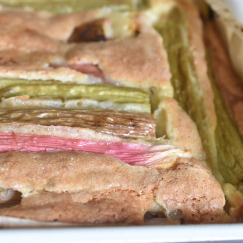 Dessertkage med rabarber - bradepandekage