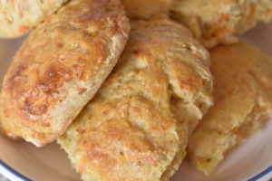 Gulerodsboller - grove boller med gulerødder