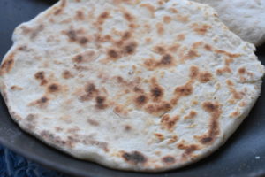 Pandebrød med hvidløg – naanbrød uden gær 