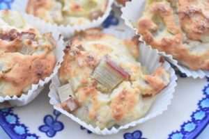 Sunde rabarbermuffins - fedtfattige muffins med rabarber 
