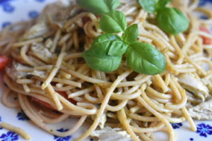 Pastaret med kylling og pesto - nem opskrift