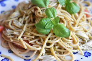 Pastaret med kylling og pesto - nem opskrift
